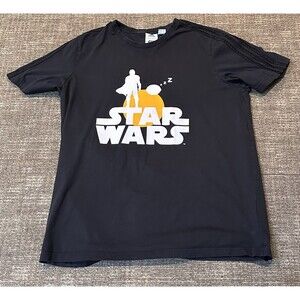 T-SHIRT ADIDAS X STAR WARS: THE MANDALORIAN GRAPHIC- GS6224.  SIZE X-Large MEN